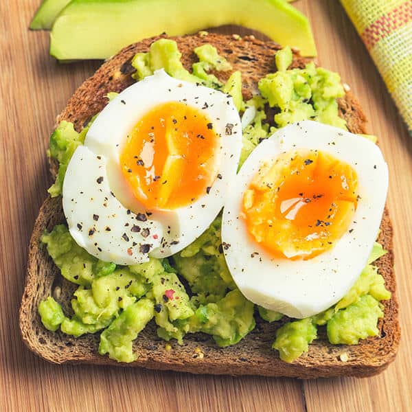 Tostadas de Aguacate con Huevo